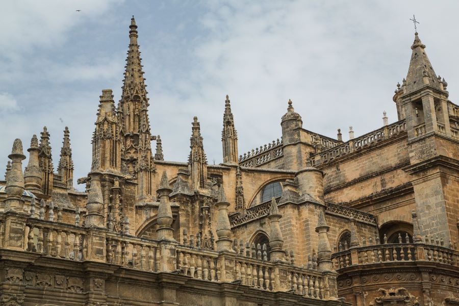 Here are some more photo highlights to visiting the Cathedral of Seville below