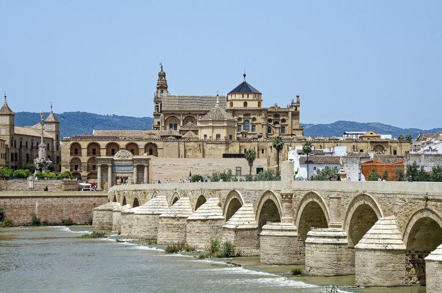 Roman Bridge and Calahorra Tower: