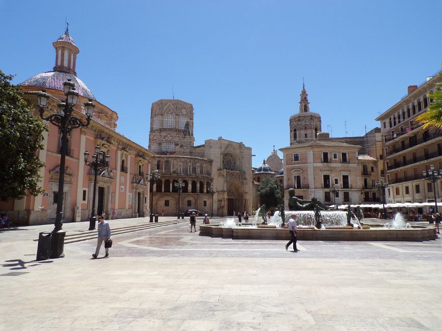 Check out these fun places to explore and other attractions of Valencia