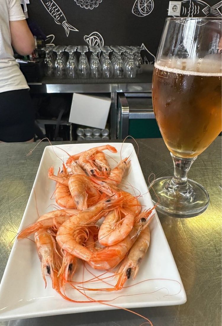 Local Seafood shrimps at Cadiz