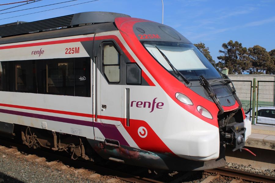 Transportation options between Seville and Granada, Spain