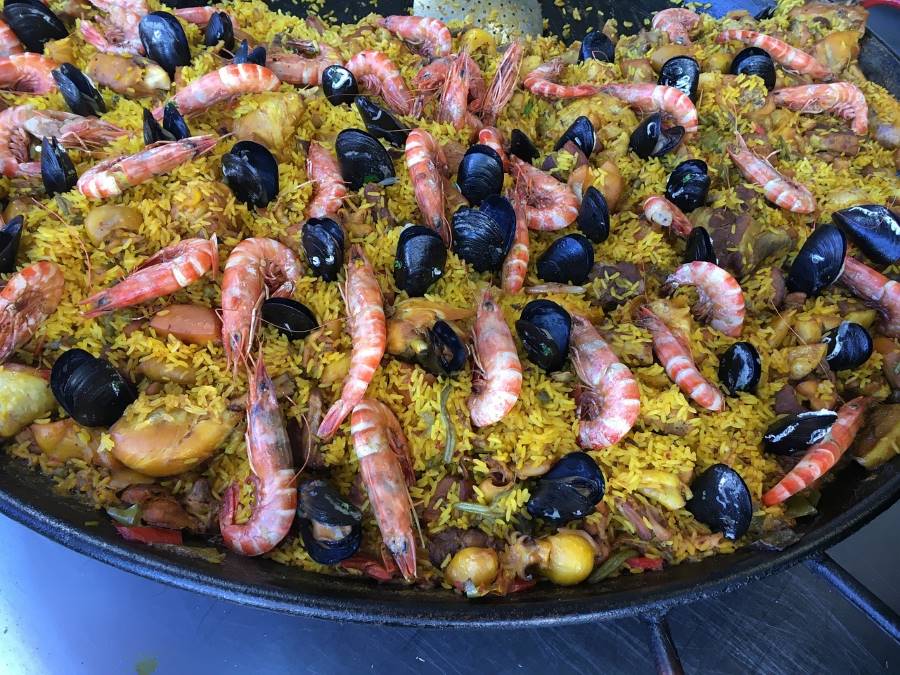 tray local shrimp-paela from Valencia