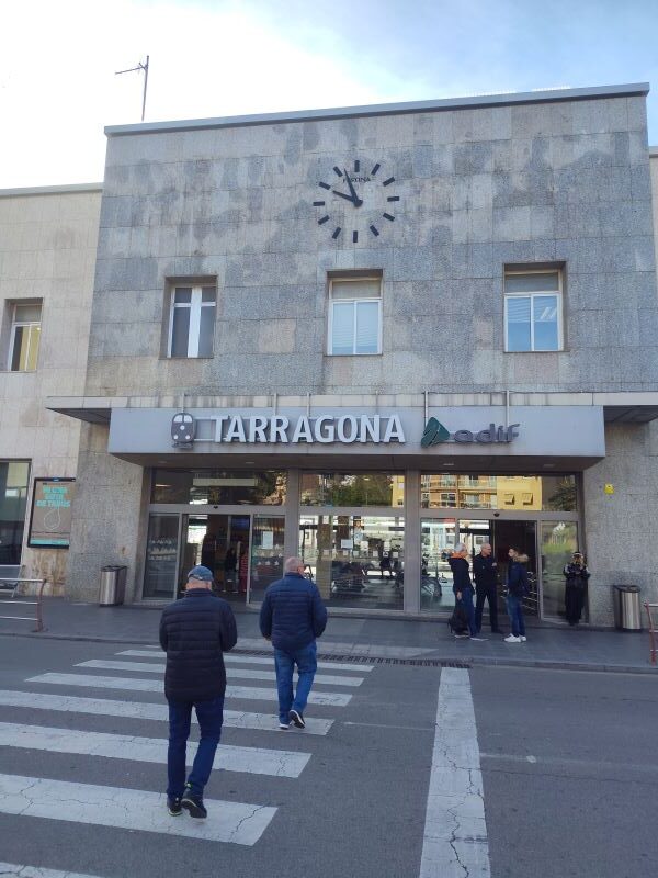 By Train to Tarragona