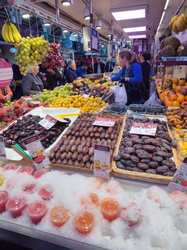 Visit the grand Central Market - Mercado Central