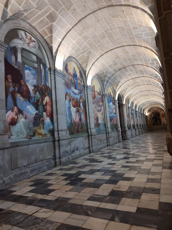 Main Cloister and Courtyard of Evangelists