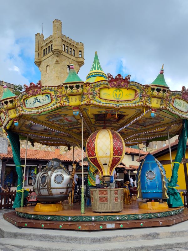 Visiting the amusement park area of Monte Igueldo