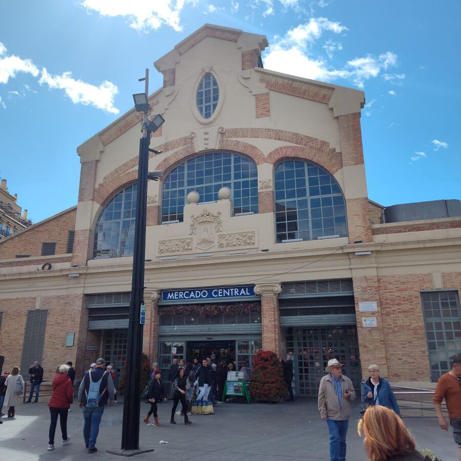 Visit Mercado Central