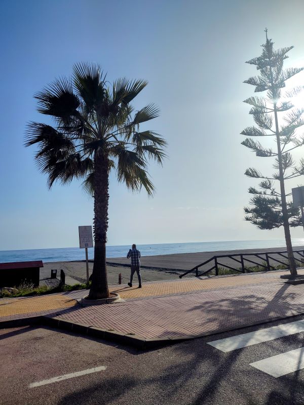 Tips to spending a beach day in Malaga area