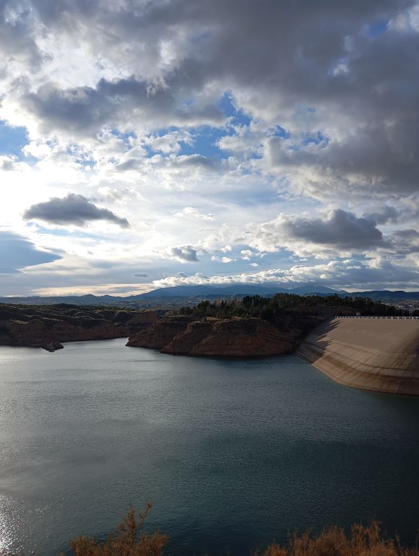 Lake Negratin water activities