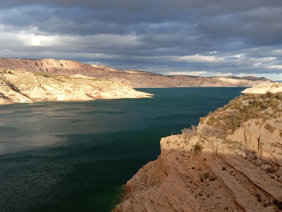 Best Viewpoints Around Lake Negratin