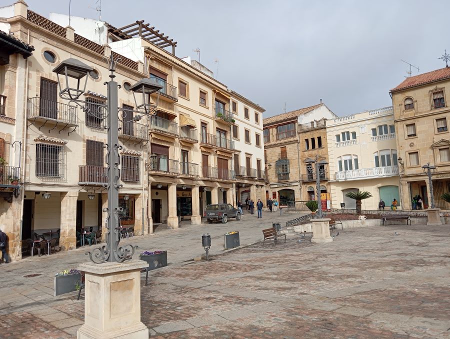 Vázquez de Molina Square (Plaza Vázquez de Molina)
