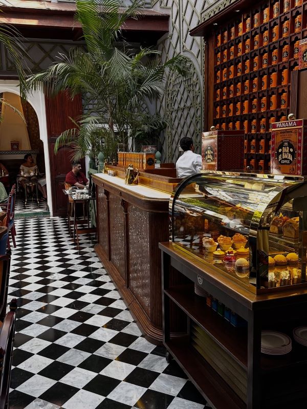 Enjoy the local coffee institution