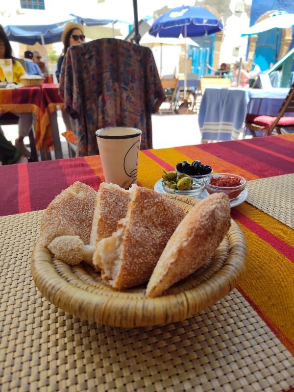 Sample Street Food and Cafés