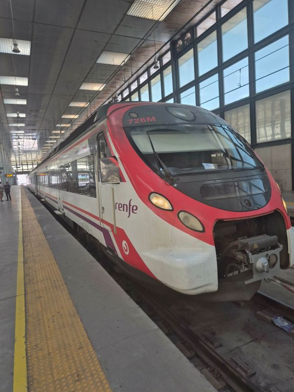 By train – convenient and straightforward to Santa Maria
