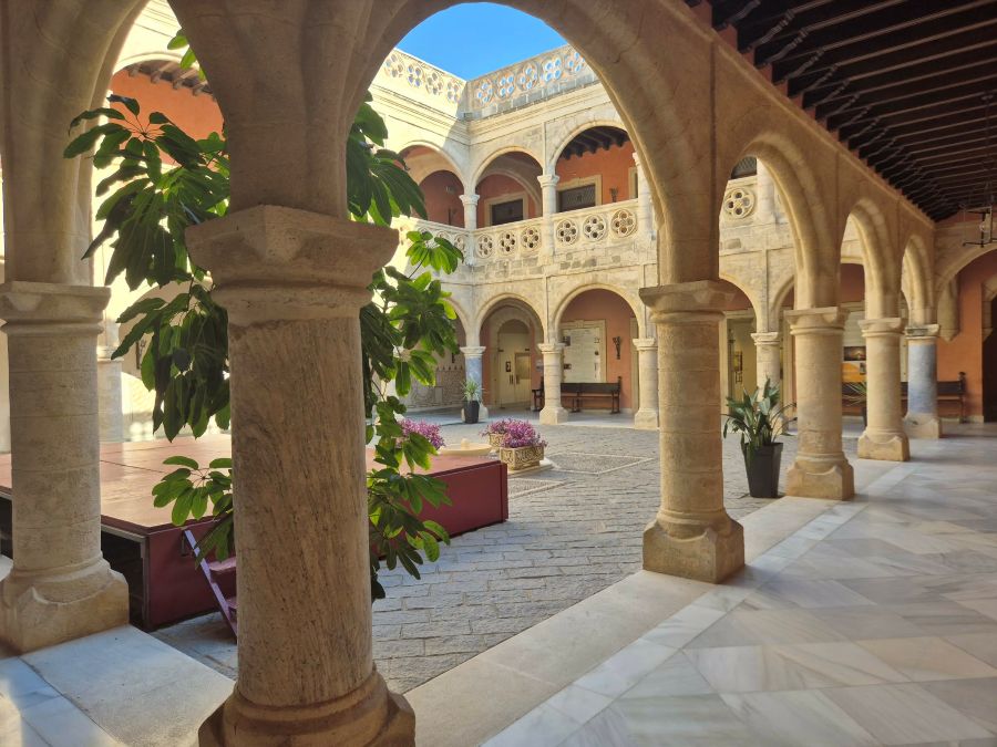 How to get to Rota, Spain